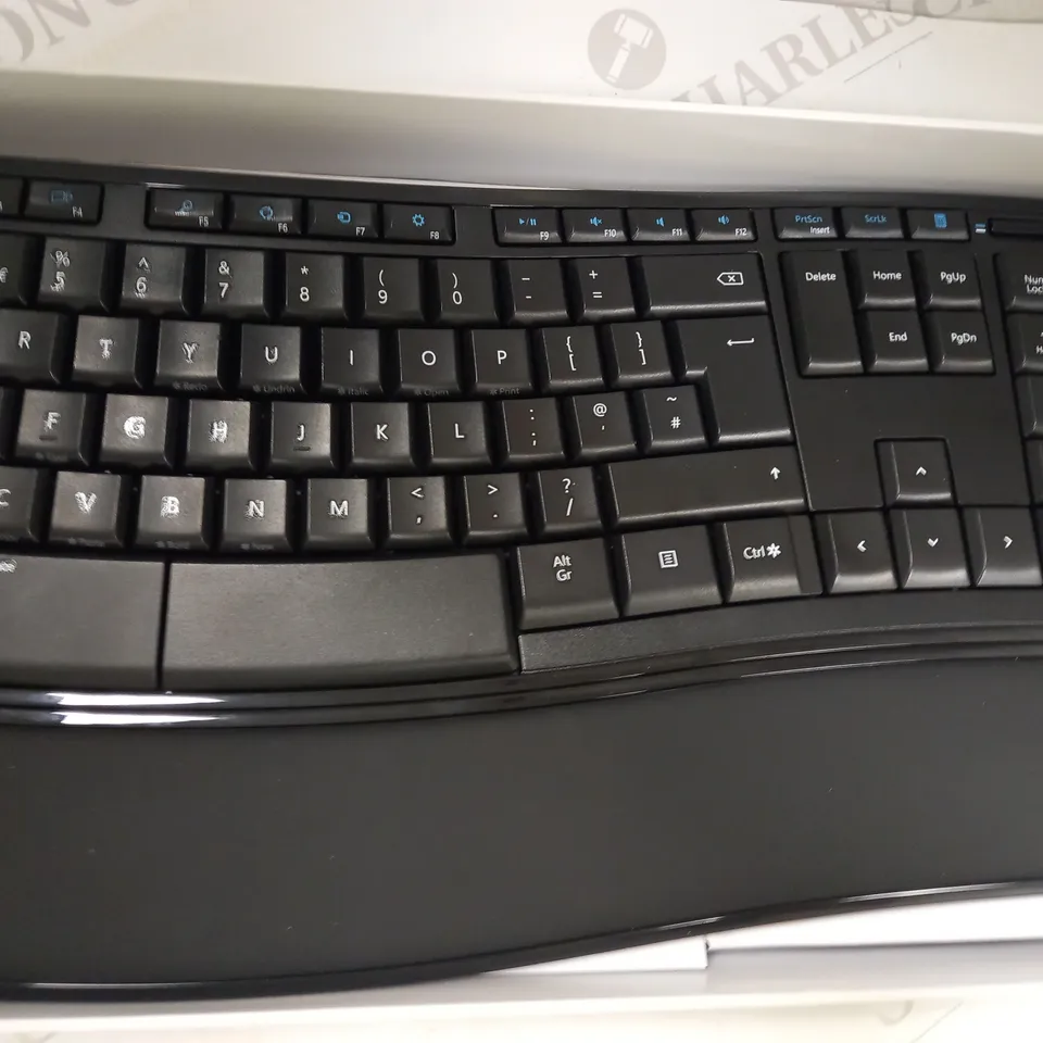 MICROSOFT SCULPT COMFORT DESKTOP KEYBOARD SET
