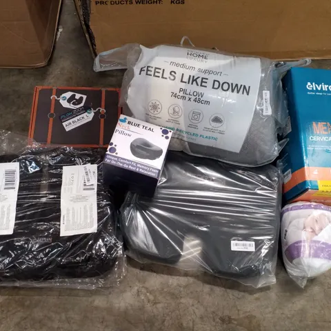 PALLET OF ASSORTED PILLOWS & CUSHIONS INCLUDING CERVICAL PILLOW, NECK PILLOW, SEAT CUSHION, TRAVEL PILLOW, TODDLER DUVET & PILLOW