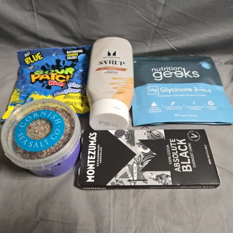 APPROXIMATELY 5 ASSORTED FOOD &DRINK ITEMS TO INCLUDE - SOUR PATCH KIDS, SALT AND PEPPER SEASONING  - COLLECTION ONLY