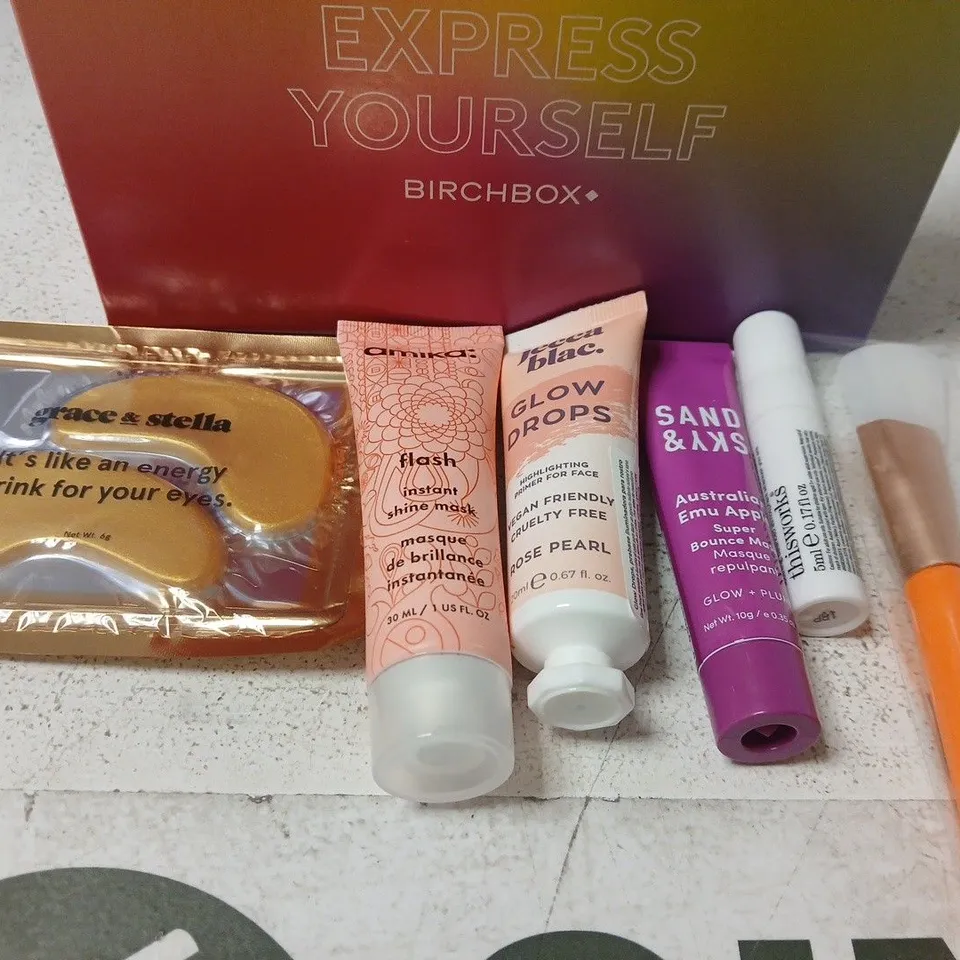 BIRCHBOX EXPRESS YOURSELF BEAUTY COSMETICS SET