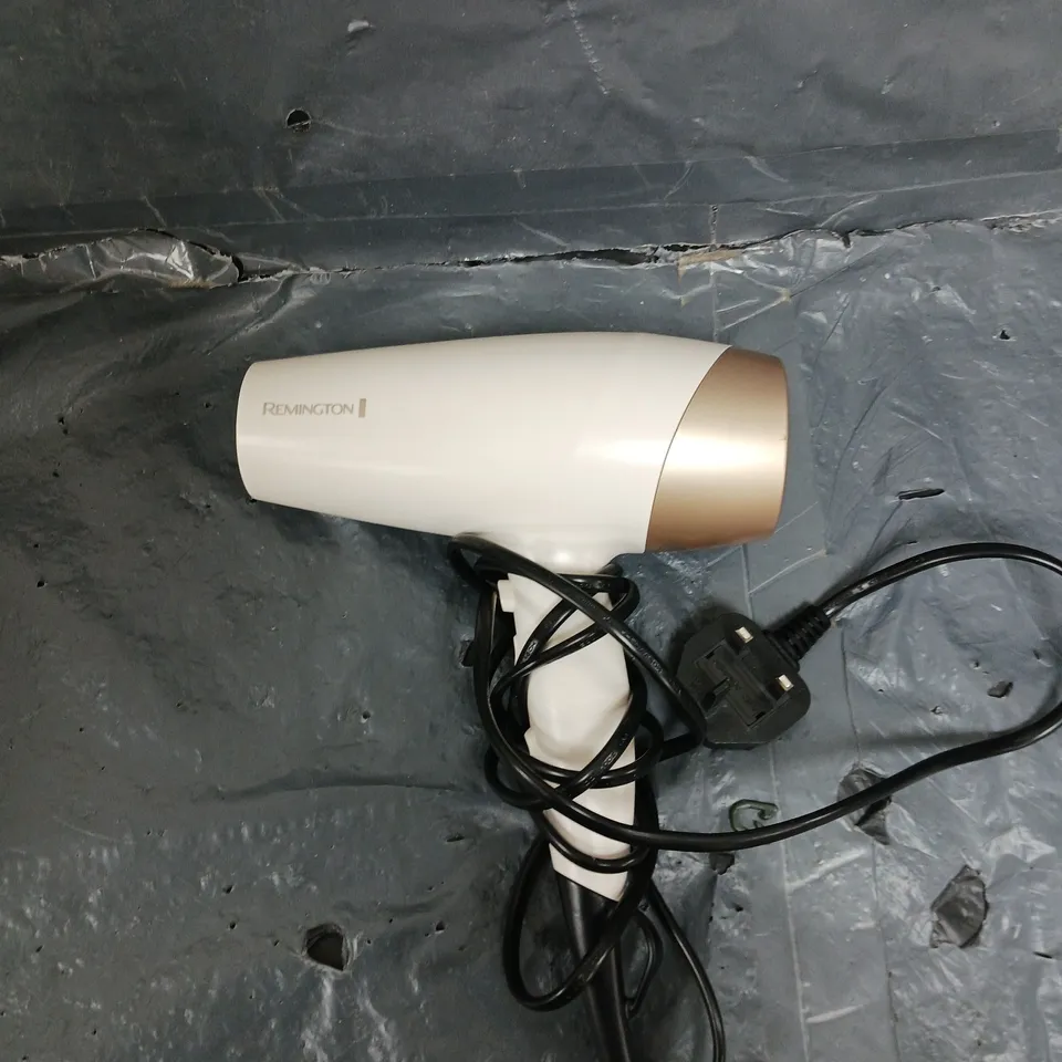 REMINGTON SHEA SOFT HAIRDRYER 