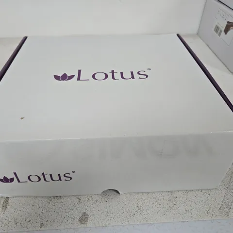LOTUS DRESDEN ULB382 GREEN LEATHER BOOTS UK 7 (EU 41)