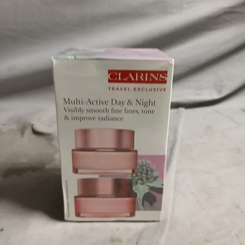 CLARINS TRAVEL EXCLUSIVE MULTI-ACTIVE DAY & NIGHT SKINCARE SET
