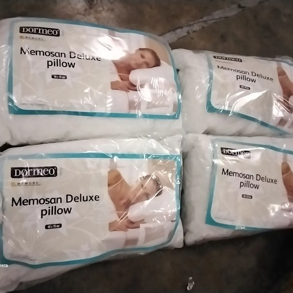 2 × BOXES CONTAINING 4 × BRAND NEW DORMEA MEMORY MEMOSAN DELUXE PILLOWS 48 × 70CM IN EACH BOX
