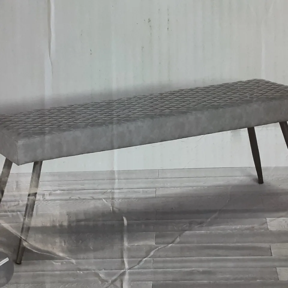 BOXED MONTREAL DINING BENCH IN GREY PU LEATHER H47 X W135 X D40CM 