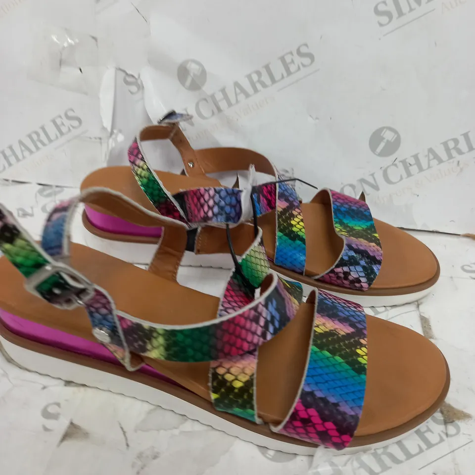 MODA IN PELLE RAINBOW SANDAL SIZE 7