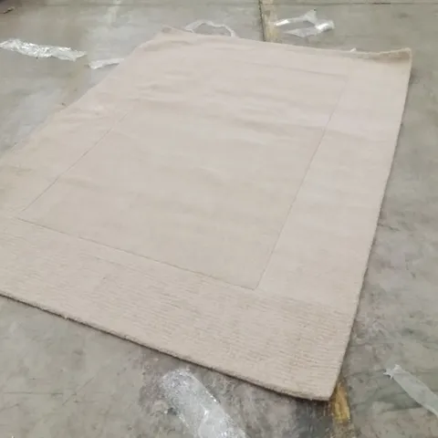 QUALITY DESIGNER AREA RUG - APPROXIMATELY 230X170CM