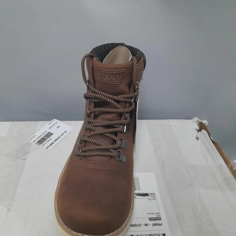 SKECHERS BOBS HIKING BOOTS BROWN - SIZE 6 1/2