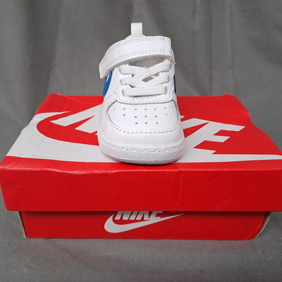 BOXED PAIR OF NIKE COURT BOROUGH INFANT SHOES IN WHITE/BLUE UK SIZE 2.5