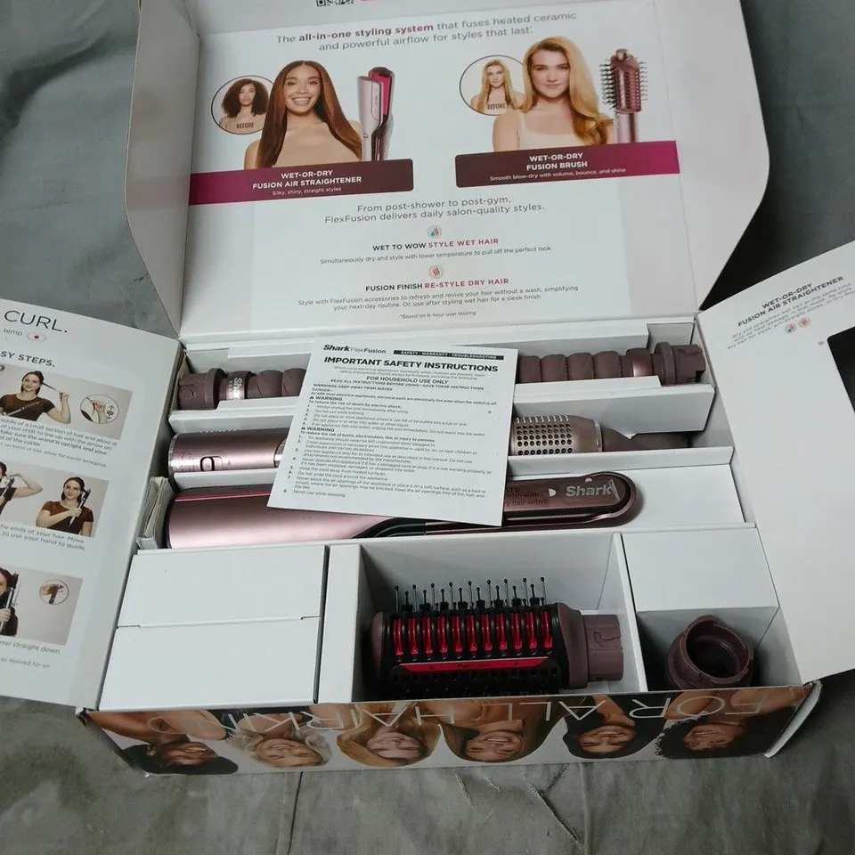 SHARK FLEX FUSION STRAIGHT 4 IN 1