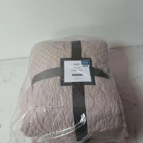 DUNELM MANDALAY BEDSPREAD – PINK QUILTED BEDSPREAD, SOFT-HANDLE