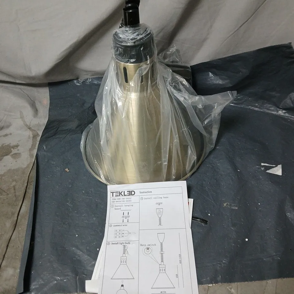 TEKLED CHANDELIER BOXED