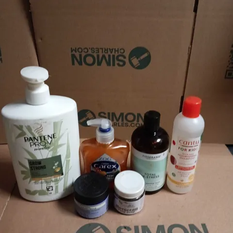 APPROXIMATEY 20 ASSORTED HEALTH AND BEAUTY PRODUCTS TO INCLUDE - CANTU FOR KIDS NOURISHING SHAMPOO - PANTENE PRO-V SHAMPOO AND CAREX HANDWASH