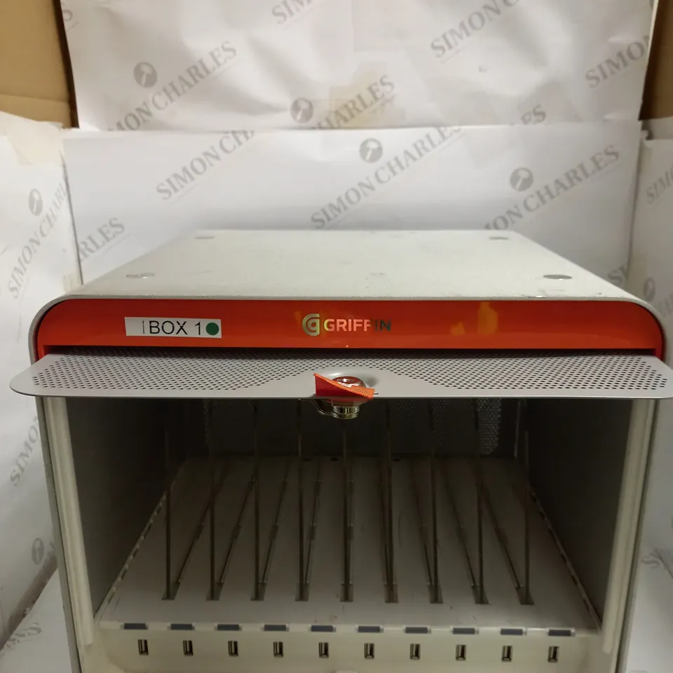 GRIFFIN MULTIDOCK 10 PORT USB CHARGING STATION AND STORAGE