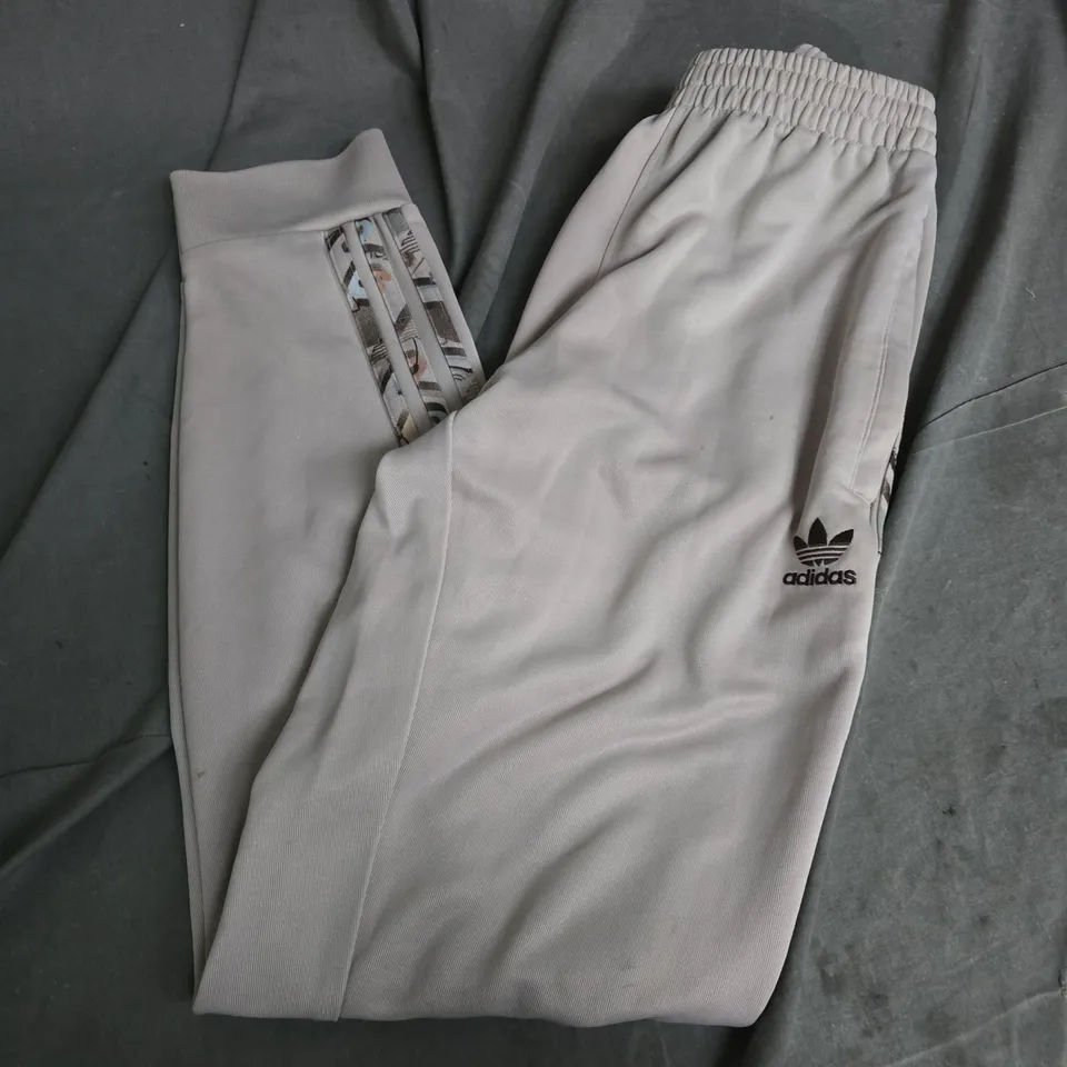 ADIDAS CAMO STRIPE JOGGERS IN SAND - UK SMALL