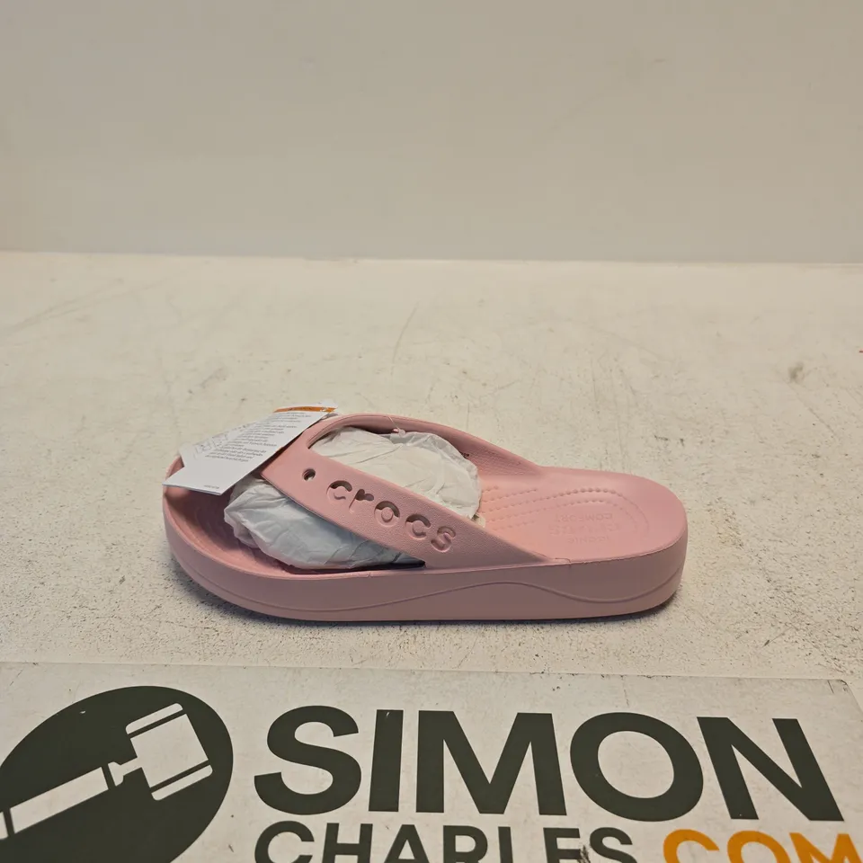 CROCS BAYA PLATFORM FLIP PINK SLIDERS – UK 8 (US 10 / EU 41-42)