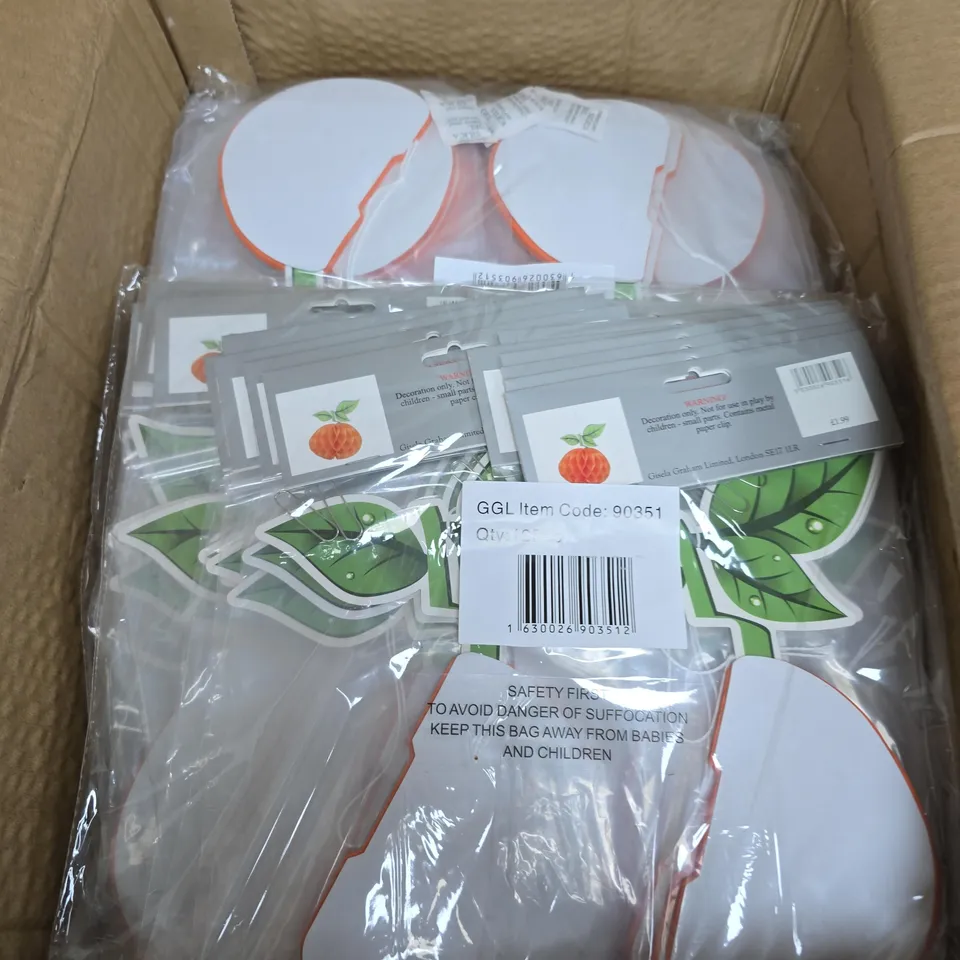 APPROXIMATELY 280 GISELA GRAHAM PAPER PUMPKIN DECORATIONS 