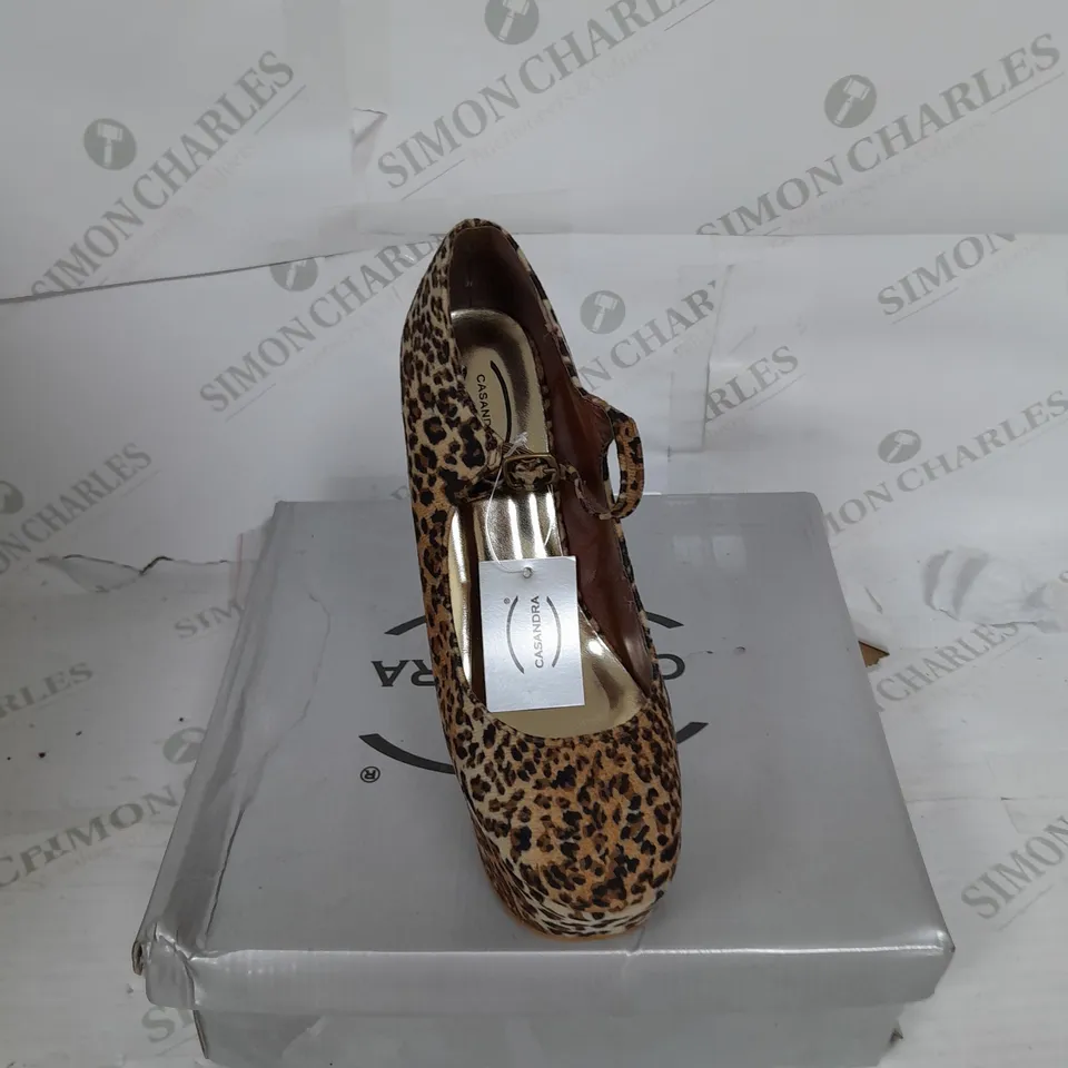 BOXED PAIR OF CASANDRA PLATFORM STRAP SHOE IN LEOPARD SHOE SIZE 3