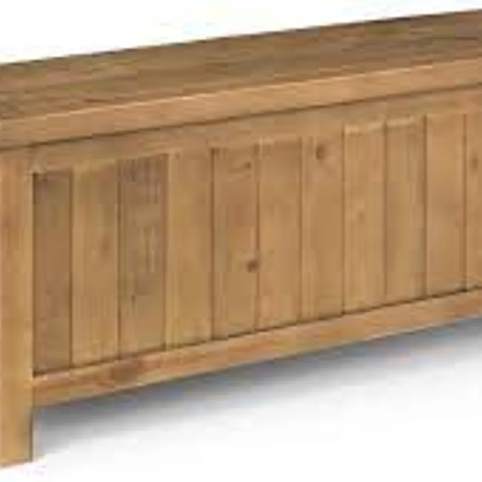 BOXED ASPEN STORAGE BENCH - ROUGHT SAWN PINE