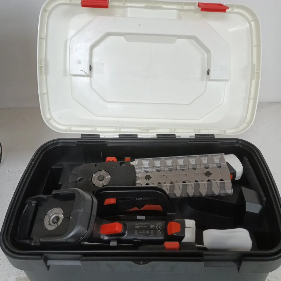 YARD FORCE VITA BALCONY SERIES GARDEN TOOL KIT – HAND TOOLS IN CARRY CASE (BOXED)