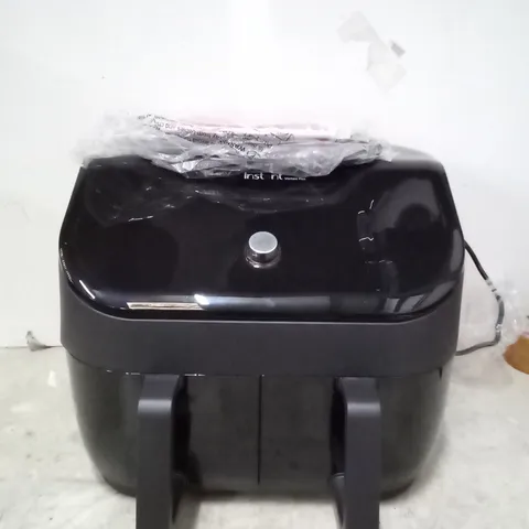 DAMAGED INSTANT VORTEX 8 IN 1 PLUS DOUBLE AIR FRYER 7.6L