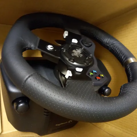 LOGITECH G920 DRIVING FORCE RACING WHEEL 