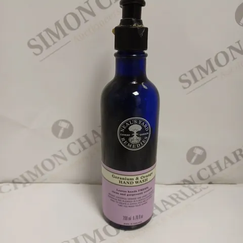 NEAL'S YARD REMEDIES GERANIUM AND ORANGE HAND WASH - 200ML