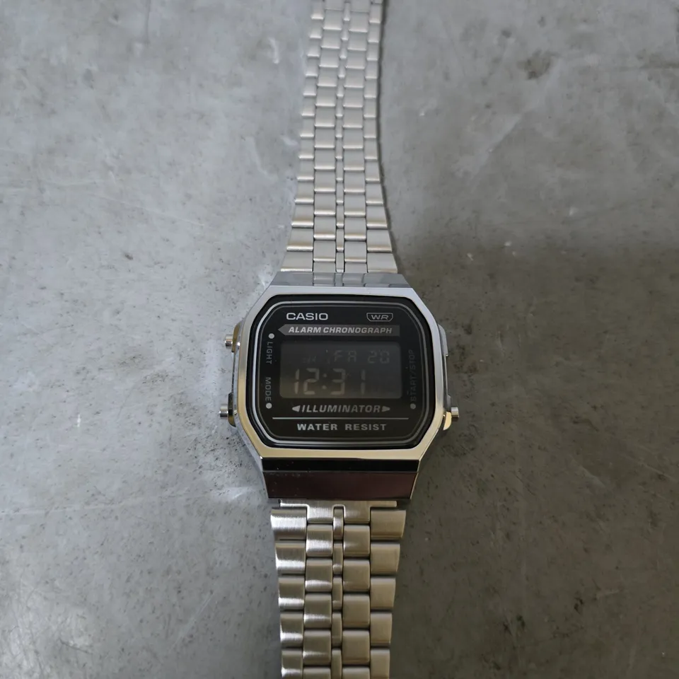 CASIO ALARM CHRONOGRAPH DIGITAL WATCH