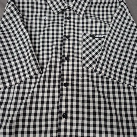VENDETTA CHECK SHIRT IN BLACK/WHITE SIZE MEDIUM