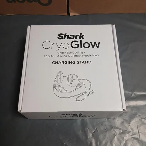 SHARK CRYOGLOW UNDER-EYE COOLING + LED MASK – CHARGING STAND, BOXED
