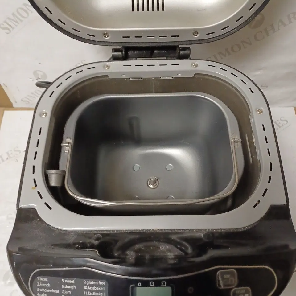 RUSSELL HOBBS COMPACT FAST BREADMAKER