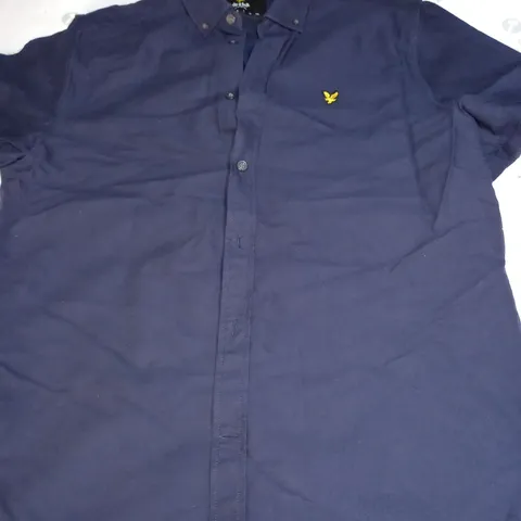 LYLE AND SCOTT SHORT SLEEVED BUTTONED SHIRT SIZE M
