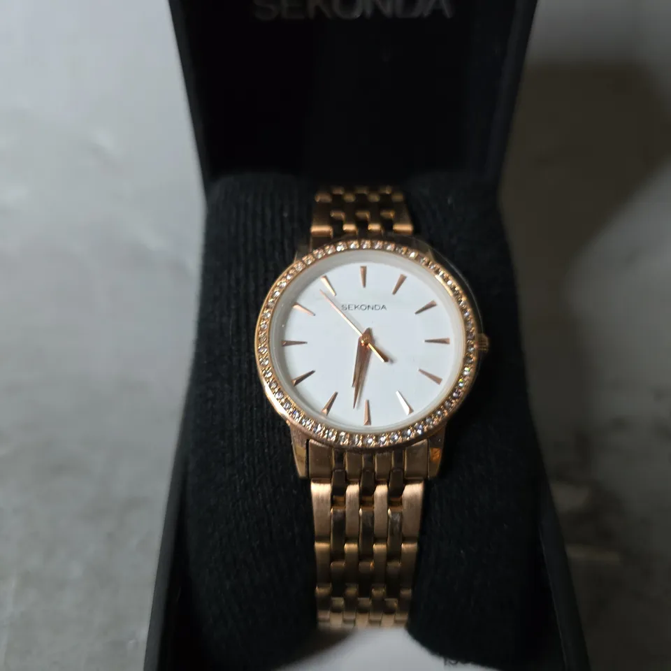 BOXED SEKONDA ROSE GOLD WHITE DIAL WATCH