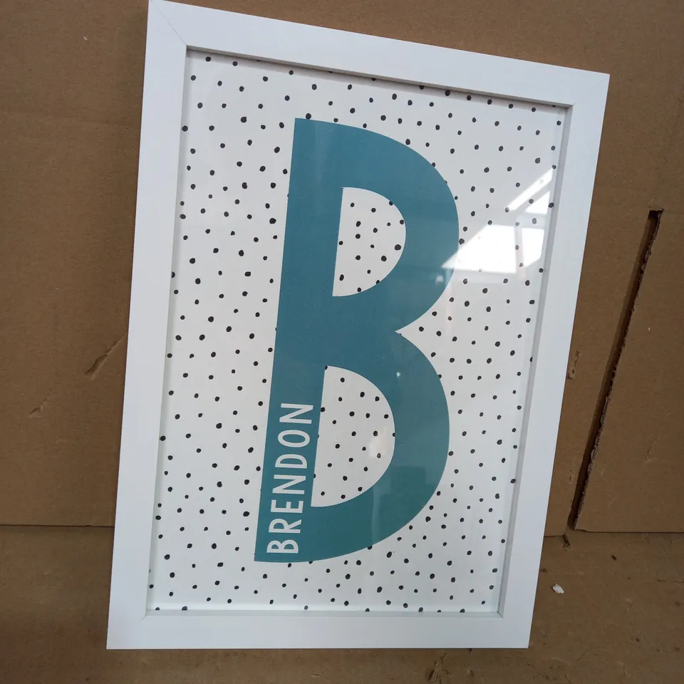 PERSONALISED INITIAL FRAME - GREEN RRP £16.99