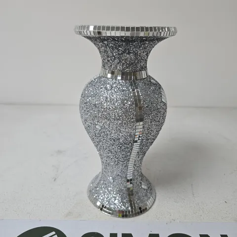 SILVER MOSAIC GLASS VASE WITH MIRROR TILE DETAILING
