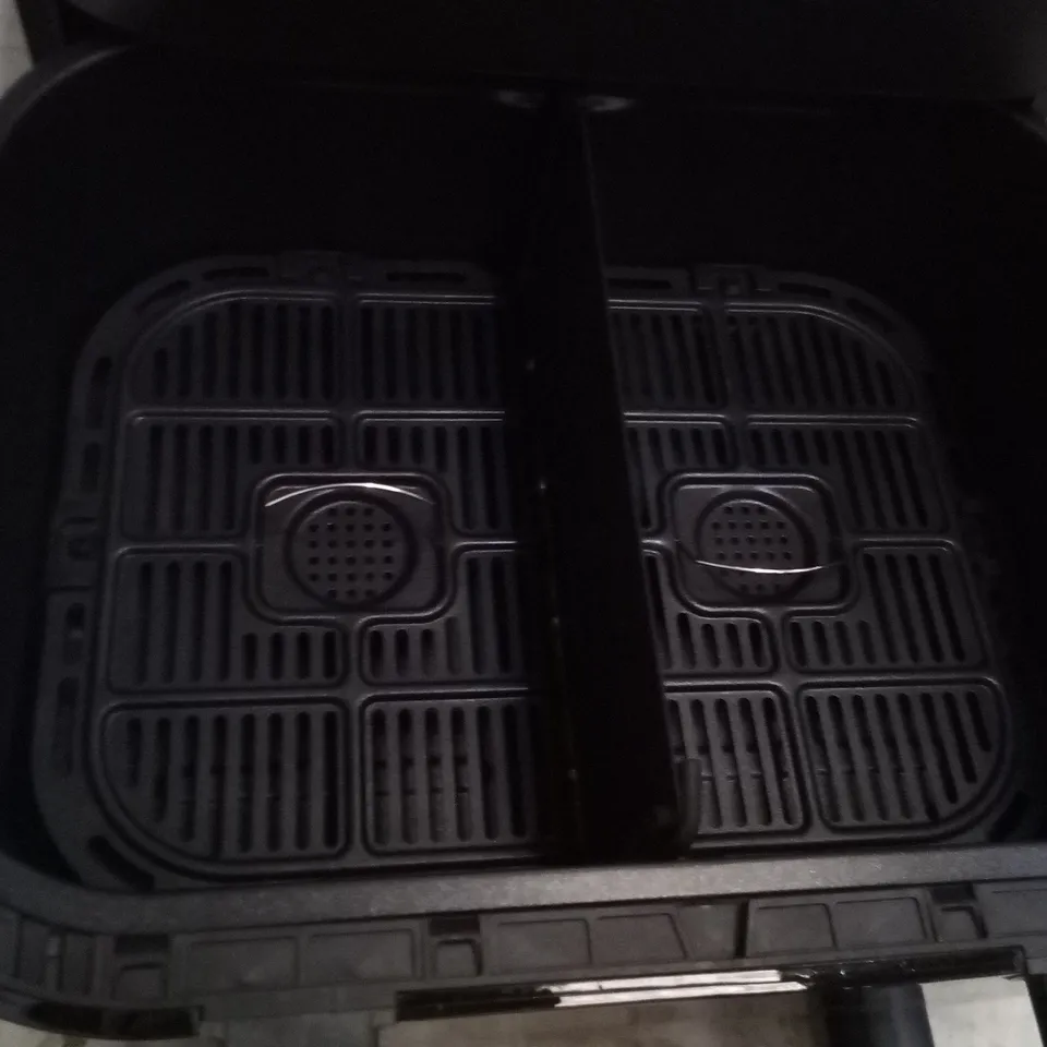 BOXED INSTANT VORTEX 8 IN 1 DUAL AIR FRYER 7.6L 