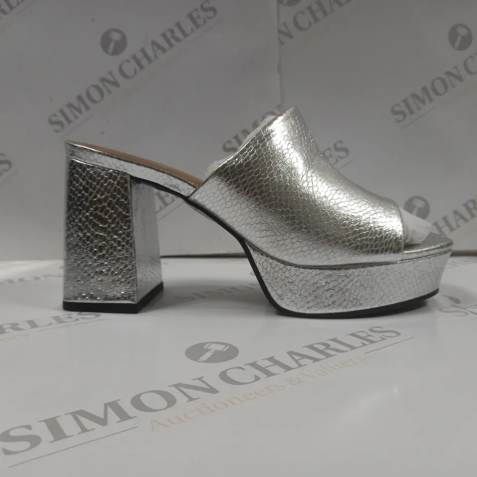 PAIR OF ASOS HEELED PLATFORM MULES IN SILVER UK SIZE 7