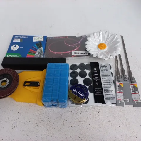 LOT OF APPROXIMATELY 20 ASSORTED HOUSEHOLD ITEMS TO INCLUDE DRY MARKERS, BOSCH DRILL BITS AND CUTTING DISCS