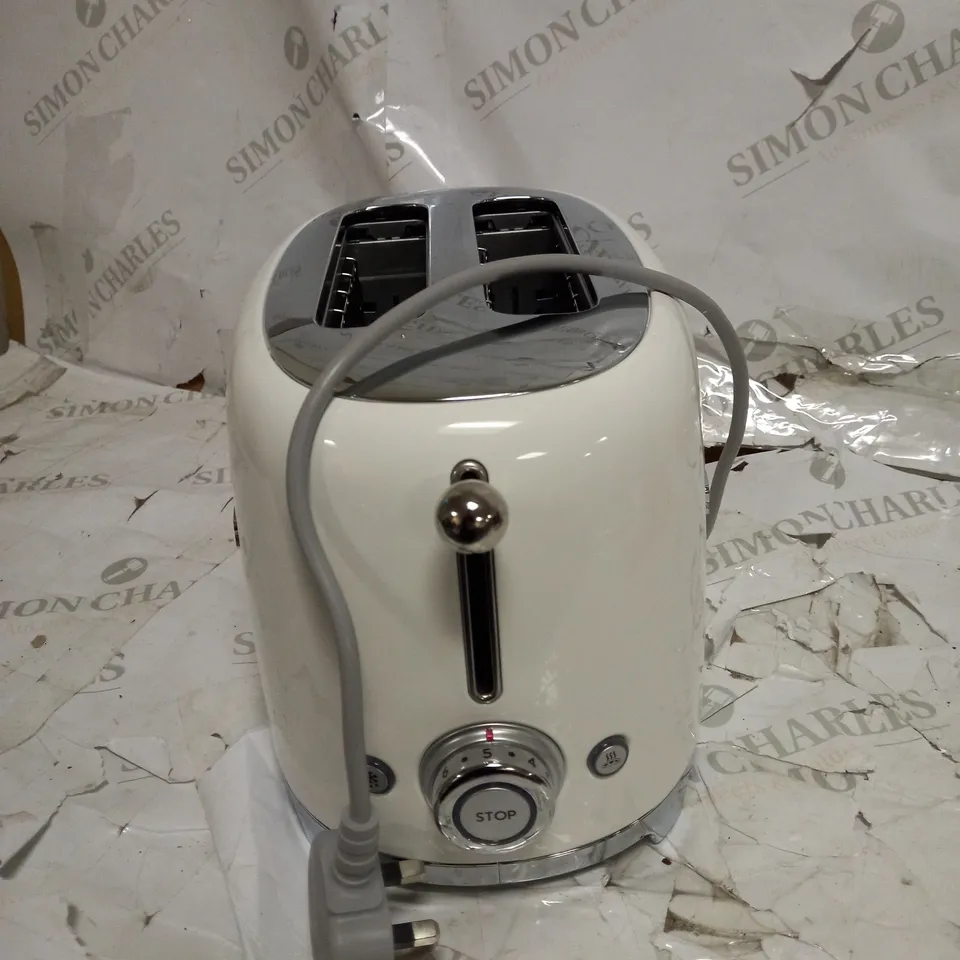 BOXED SMEG WHITE 2 SLICE TOASTER RRP £169.99