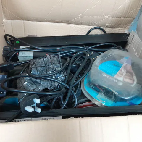BOX OF ASSORTED ITEMS TO INCLUDE HEADSETS AND CABLES