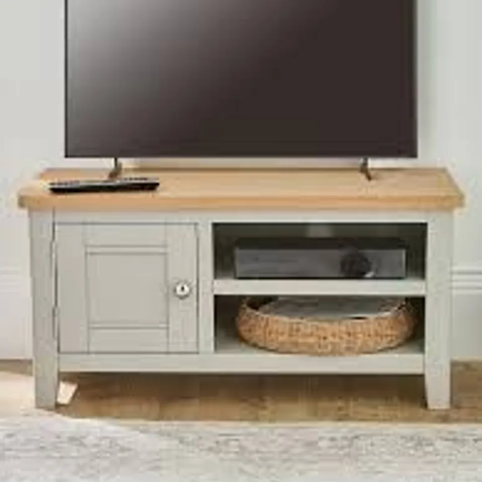 BOXED MALONE READY ASSEMBLED TV UNIT - FITS UP TO 42 INCH TV - CONTAINS SOLID WOOD (1 BOX)