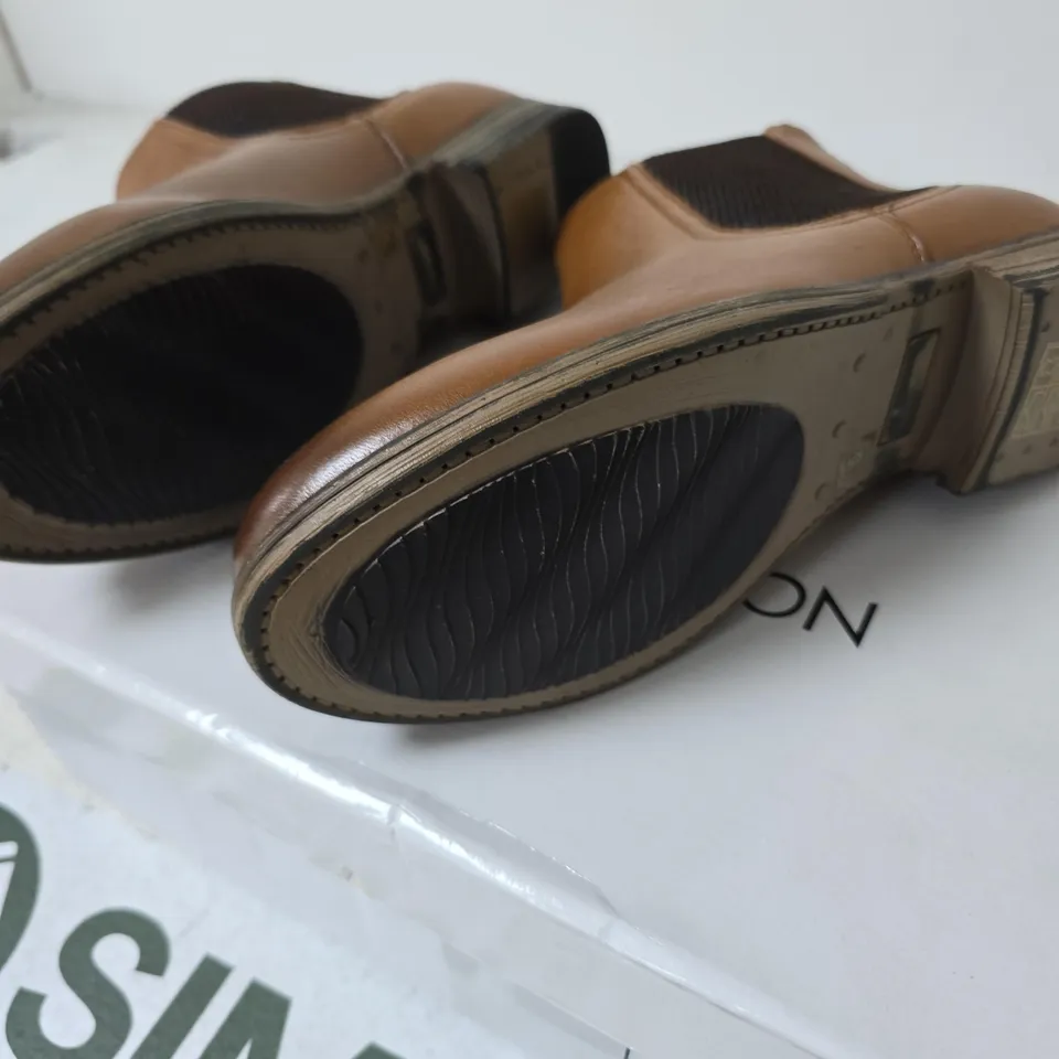 BOXED LEATHER COLLECTION KIARA BOOTS, TAN - SIZE 5