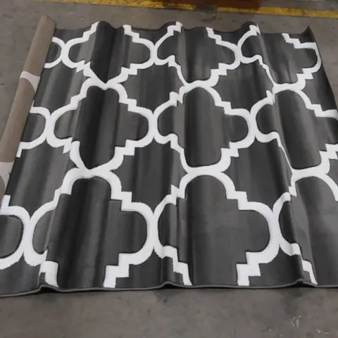 MODERN TRENDZ RUG - GREY // SIZE: 160 X 220cm