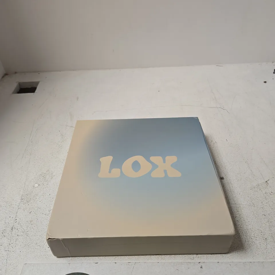 LOX PRO-LEVEL BLONDE HAIR COLOUR KIT – BOXED