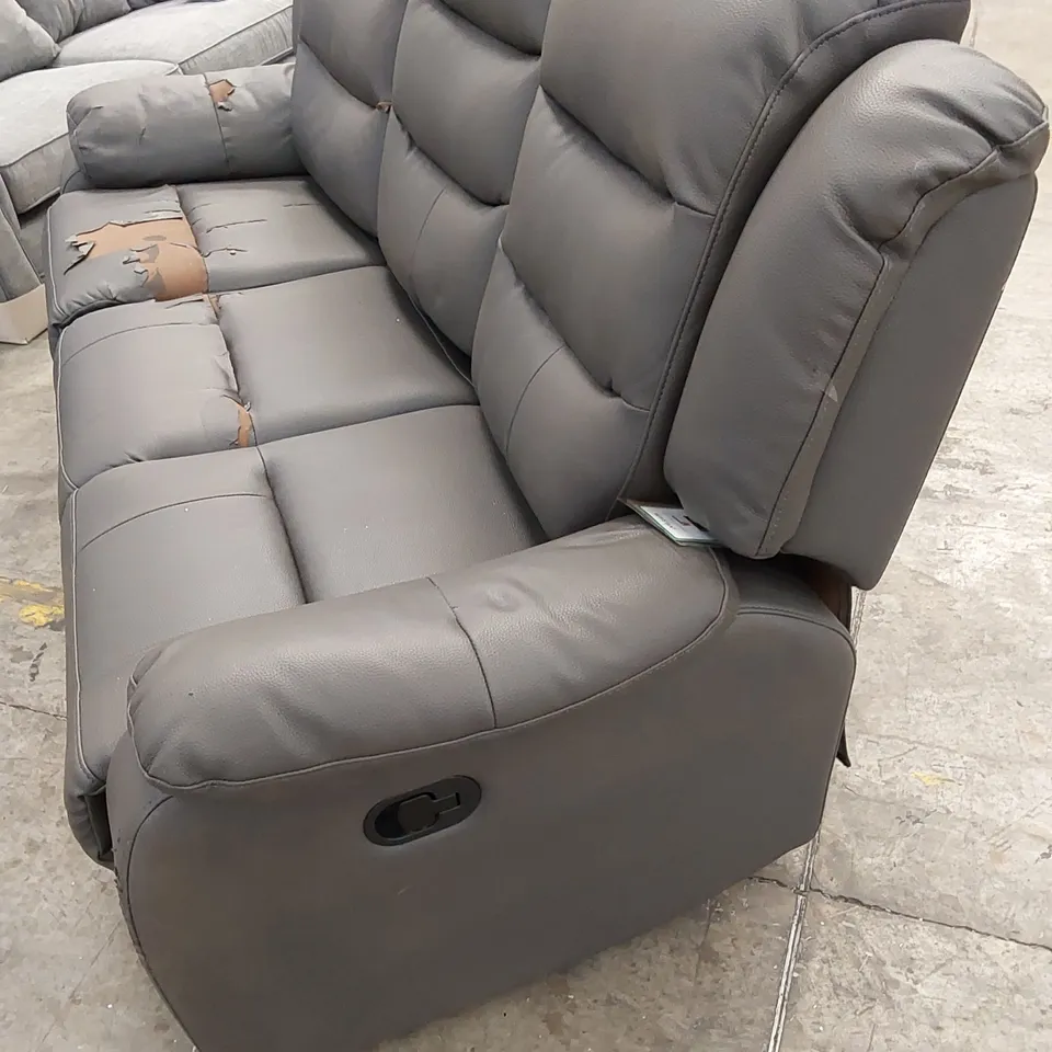 QUALITY DESIGNER 3 SEATER MANUAL RECLINER LEATHER SOFA 