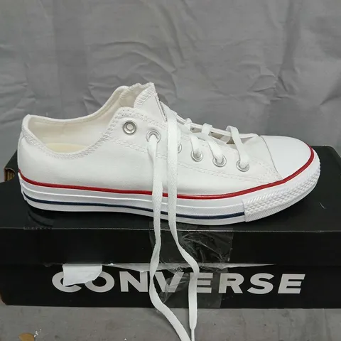 BOXED CONVERSE WIDE OX TRAINERS - WHITE (UK 7)