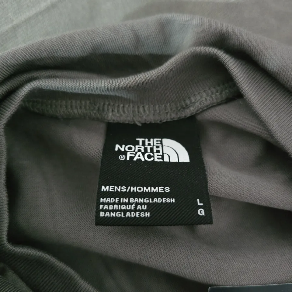 THE NORTH FACE MEN'S T-SHIRT – GREY, SIZE LARGE (UK L)