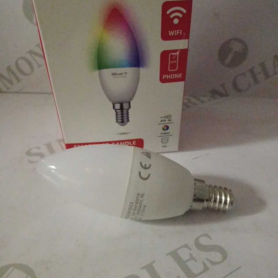 TRUST SMART LED LIGHT WHITE & COLOUR