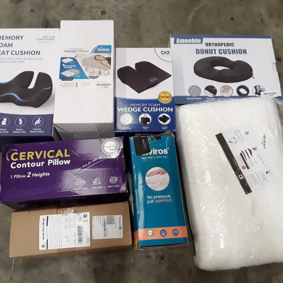 PALLET CONTAINING ASSORTED PILLOWS & CUSHIONS INCLUDING MEMORY FOAM SEAT CUSHION, CERVICAL CONTOUR PILLOW, WEDGE PILLOW, DONUT CUSHION, PREGNANCY PILLOW