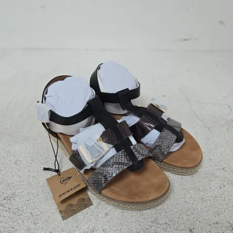 DUNLOP CALLIE SANDALS, BLACK – UK 5